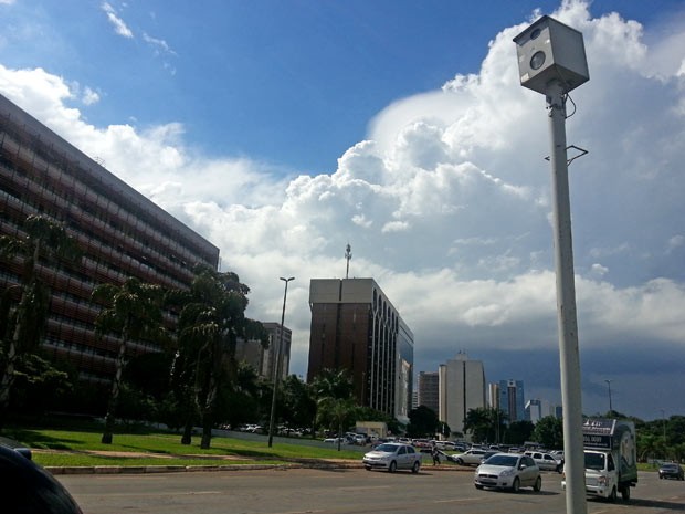 Radar instalado na área central de Brasília (Foto: Raquel Morais/G1)