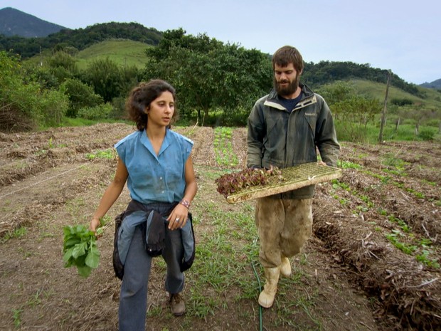 Jovens largam bons empregos na cidade para se tornarem agricultores (Grep) (Foto: Globo Repórter)