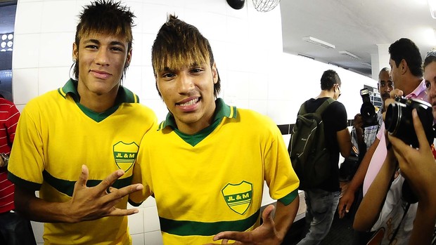 Neymar sósia (Foto: Marcos Ribolli/Globoesporte.com)