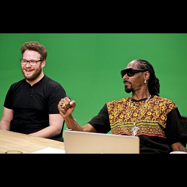 Seth Rogen e Snoop Dogg (Foto: Twitter)