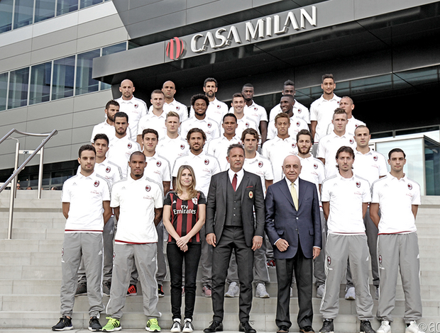 Barbara Berlusconi, Adriano Galliani, Mihajlovic e elenco do Milan