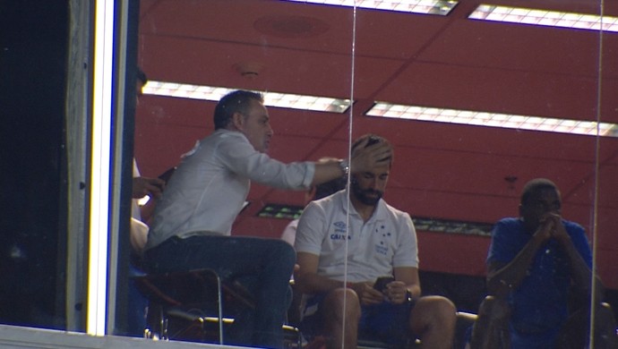 Paulo Bento Cruzeiro; Mané Garrincha (Foto: Reprodução/ TV Globo Minas) Paulo Bento Cruzeiro; Mané Garrincha (Foto: Reprodução/ TV Globo Minas)
