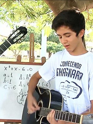 Jovens aprendem matemática cantando (Foto: Reprodução / TV Mirante)