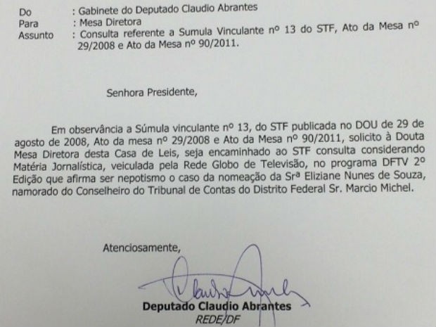 Deputado Cláudio Abrantes (Rede) pediu consulta formal ao STF sobre suposto nepotismo no gabinete (Foto: CLDF/Reprodução) Deputado Cláudio Abrantes (Rede) pediu consulta formal ao STF sobre suposto nepotismo no gabinete (Foto: CLDF/Reprodução)