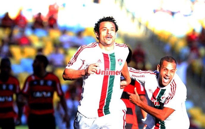 Fred e Carlinhos comemoram, Fluminense x Flamengo (Foto: Ricardo Ayres/Photocamera)