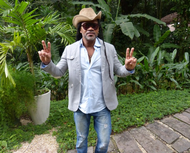 Carlinhos Brown faz mistério (Foto: The Voice Brasil/TV GLOBO)