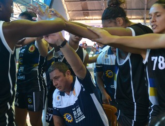 São José e Maranhão - Liga de Basquete Feminino (Foto: Tião Martins / PMSJC)