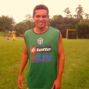Jogador estava em Recife (Foto: Site oficial do Fast)