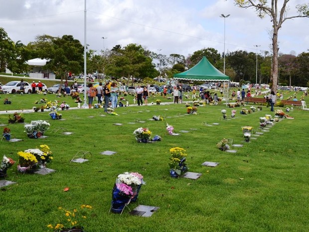 G1 - Dia de Finados tem movimento intenso nos cemitérios de Natal -  notícias em Rio Grande do Norte