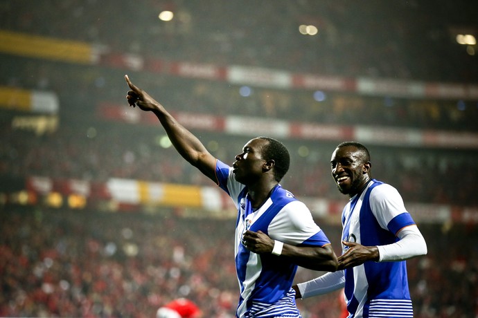 Aboubakar, Benfica x Porto (Foto: EFE /EPA /Jose Sena Goulao)