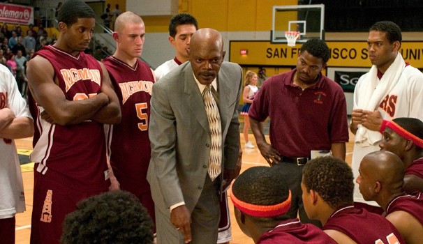 Rede Globo &gt; filmes - Corujão: Samuel L Jackson é &#39;Coach Carter - Treino Para Vida&#39;, nesta terça