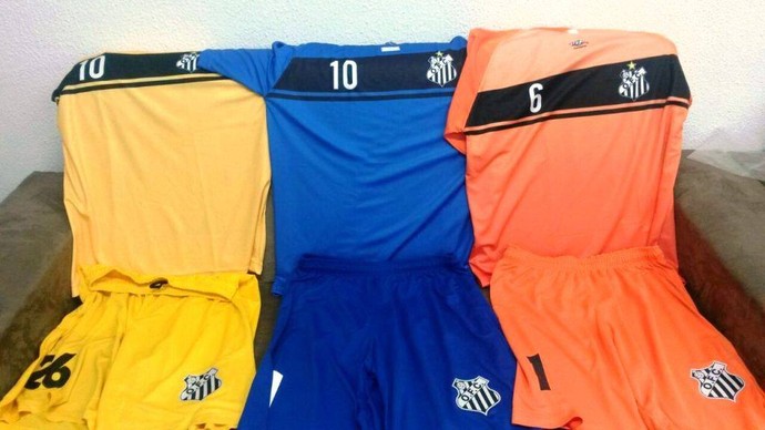 Uniforme de treino do Operário-MS para temporada 2015 (Foto: Divulgação/Operário-MS) Uniforme de treino do Operário-MS para temporada 2015 (Foto: Divulgação/Operário-MS)