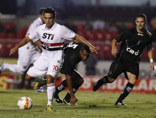 Jadson, São Paulo x Bragantino (Foto: Rubens Chiri/Saopaulofc.net)