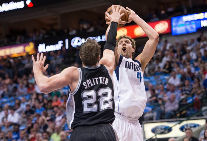 nba tiago splitter dirk nowitzki san antonio spurs dallas mavericks (Foto: Reuters)