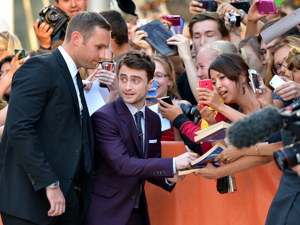 Daniel Radcliffe em première de filme durante o festival de cinema de Toronto, no Canadá (Foto: Alberto E. Rodriguez/ Getty Images/ AFP)