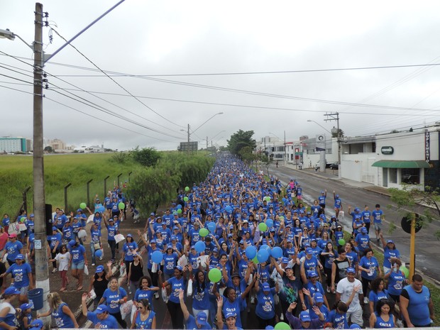 Caminhada pela Vida reuniu mais de 3 mil pessoas  (Foto: Divulgação/ Amigas do Peito)