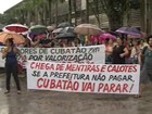 Servidores de Cubatão protestam contra atraso no pagamento do 13º