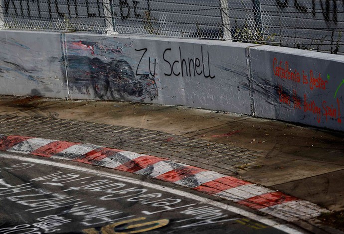 depredação do circuito de Nurburgring, na Alemanha (Foto: Agência Reuters)
