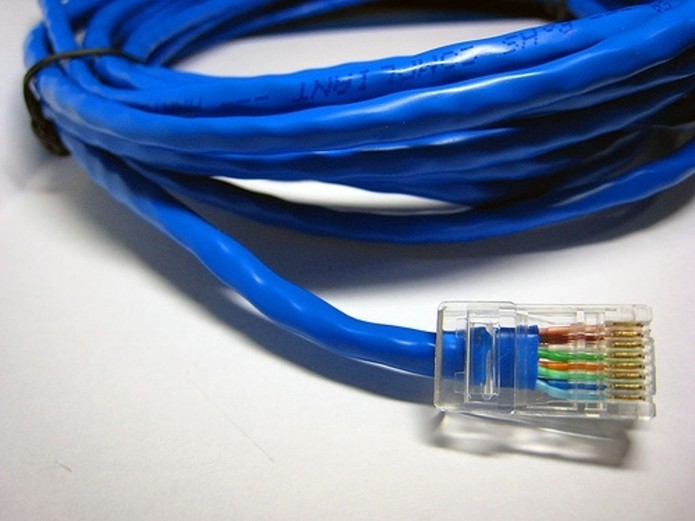 Novo padrão funciona em cabos Cat 5e e Cat 6 (Foto: Divulgação)