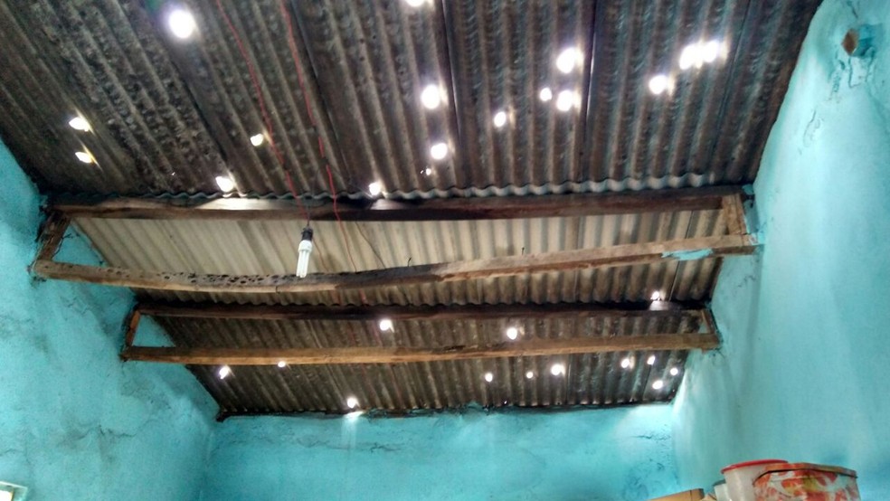 Temporal com chuva de granizo danificou residências em Dracena (Foto: Assessoria de Comunicação/Prefeitura de Dracena)