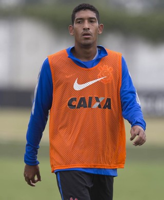 Léo Príncipe, André... Cristóvão dá pistas do Corinthians que joga sábado