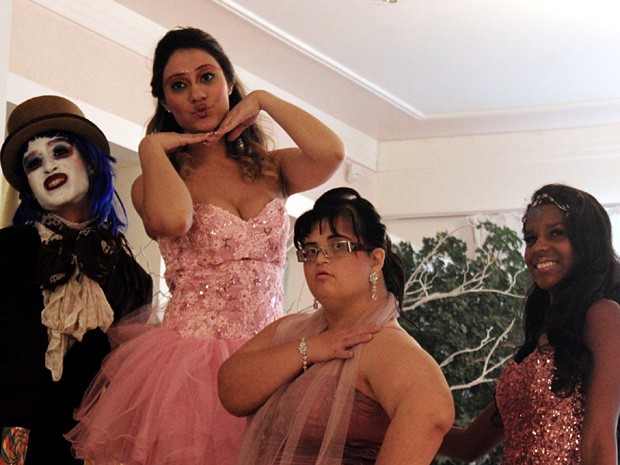 Desfile &#39;Moda Inclusive&#39; reúne 17 modelos deficientes no teatro Brasil Kirin, em Campinas (Foto: Lillian Bento)