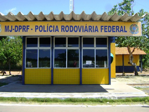 Polícia Rodoviária Federal de Parnaíba (Foto: Ellyo Teixeira/G1)