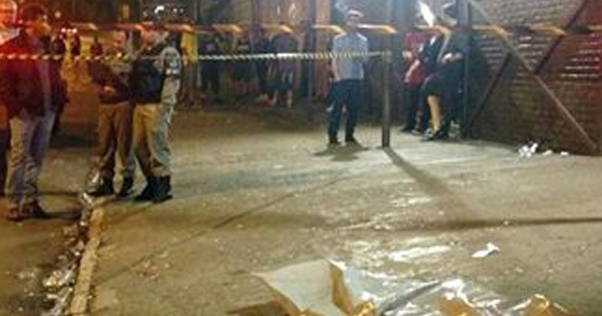 G1 - Morre ferido de tiroteio em frente à casa noturna em Caxias do ... - Globo.com