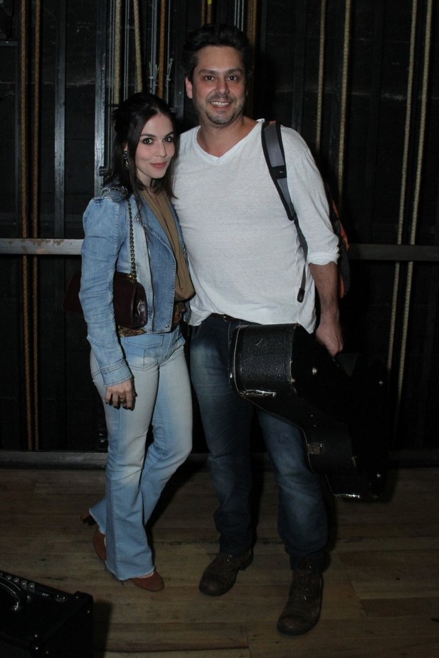 Alexandre Nero e a namorada Karen Brusttolin (Foto: Thyago Andrade/ Fotorio News)