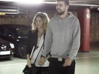 Shakira passeia com seu barrigão de seis meses de gravidez