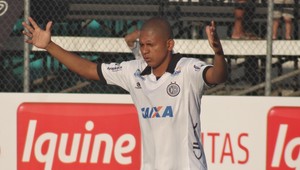 Elionar Bombinha, atacante do ASA (Foto: Leonardo Freire/GLOBOESPORTE.COM)