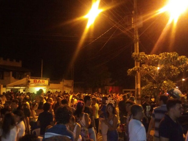 Mais de mil pessoas se reúniram na Praça da Amizade, no Bairro Morada do Parque (Foto: Guarda Municipal/Divulgação)