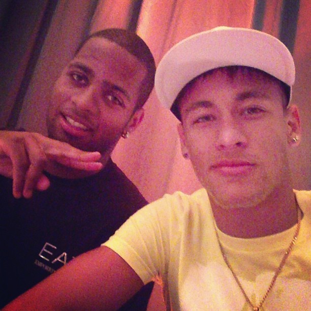 Neymar e Dedé curtem festa (Foto: Reprodução / Instagram)