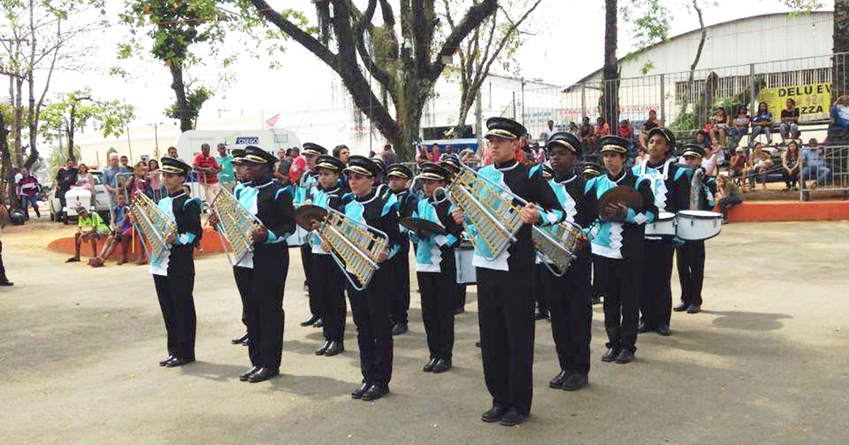 Grupo de Teresópolis, RJ, vence concurso de bandas e fanfarras - Globo.com