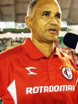 Oliveira Canindé, treinador do Campinense (Foto: Magnus Menezes / Jornal da Paraíba)
