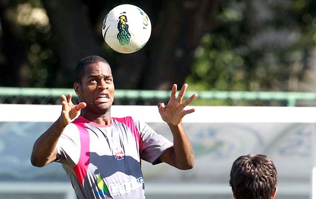 Dedé no treino do Vasco (Foto: Marcelo Sadio / Site Oficial do Vasco da Gama)