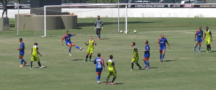 jogo-treino vasco itaborai são januário (Foto: Edgard Maciel de Sá)