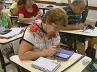 40 idosos aprendem a usar tablets e celulares em curso da USP São Carlos