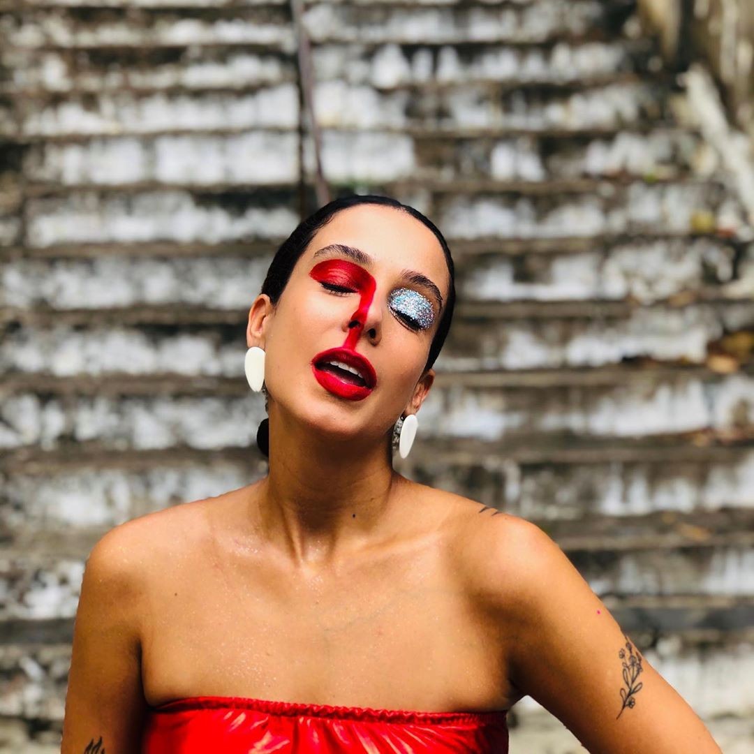 Look de carnaval. (Foto: Instagram/ @oliviaanicoletti) Look de carnaval. (Foto: Instagram/ @oliviaanicoletti)