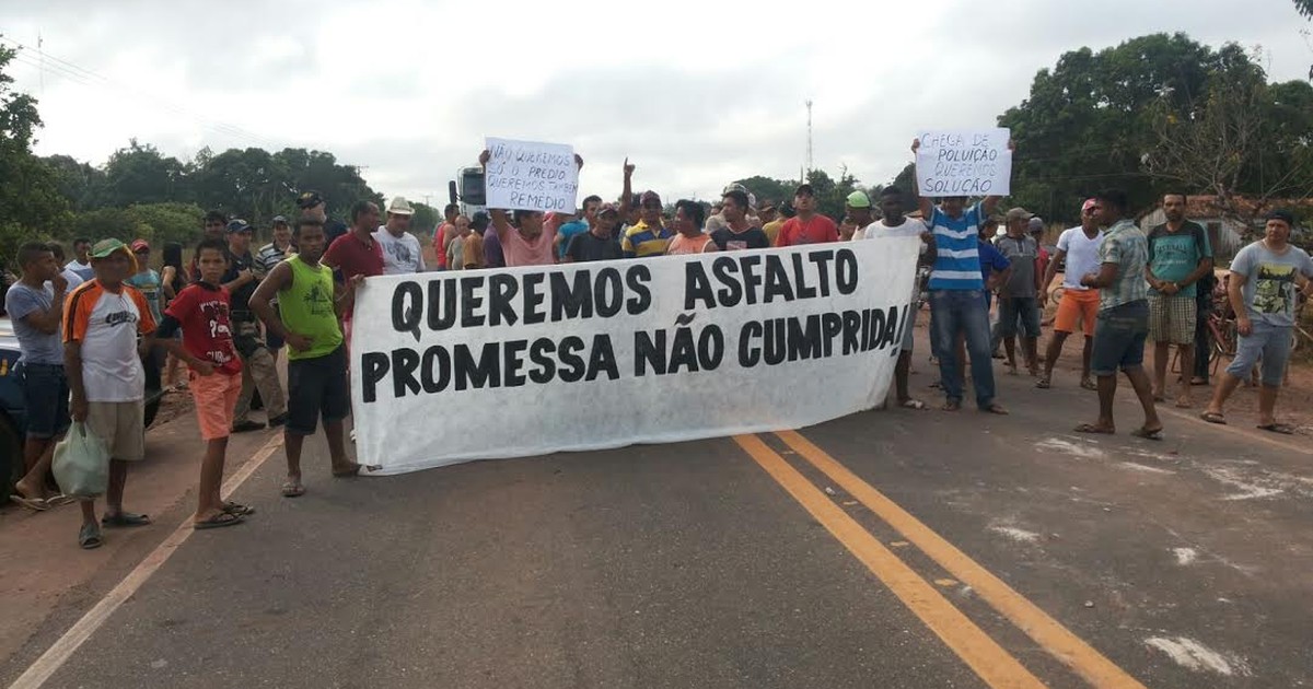 G Manifestantes interditam a BR no município de Ipixuna do Pará notícias em Pará