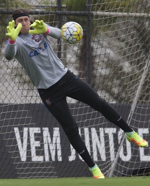 Cássio rebate críticas: 