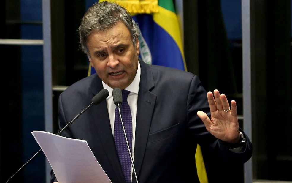 O senador Aécio Neves, em discurso em abril no Senado (Foto: Wilson Dias/Agência Brasil)