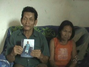 Família procura filho desaparecido, no interior do Amazonas (Foto: Reprodução/TV Amazonas)