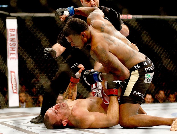 Gleison Tibau luta UFC 168 derrota (Foto: Getty Images)