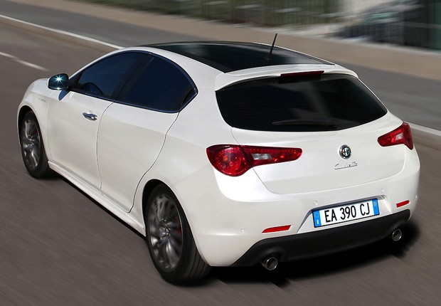 Giulietta é outro candidato a marcar o retorno da Alfa Romeo ao país (Foto: Divulgação) Giulietta é outro candidato a marcar o retorno da Alfa Romeo ao país (Foto: Divulgação)