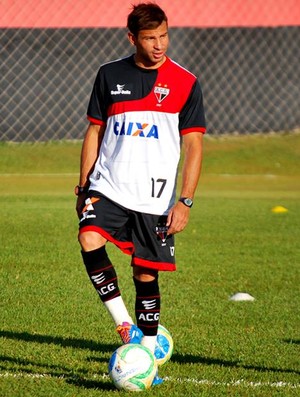 Diogo Campos - atacante Atlético-GO (Foto: Guilherme Salgado / Site Oficial do Atlético-GO)