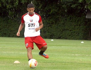 Denilson treino São Paulo (Foto: Cleber Akamine)