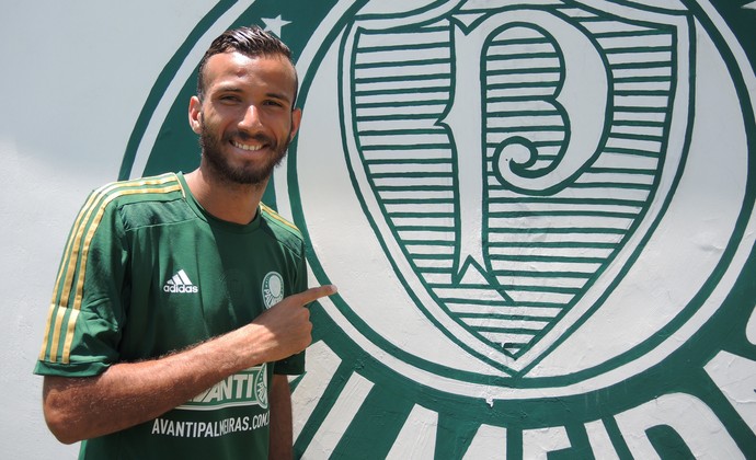 Atacante do Palmeiras vê “desrespeito desnecessário” de Romarinho