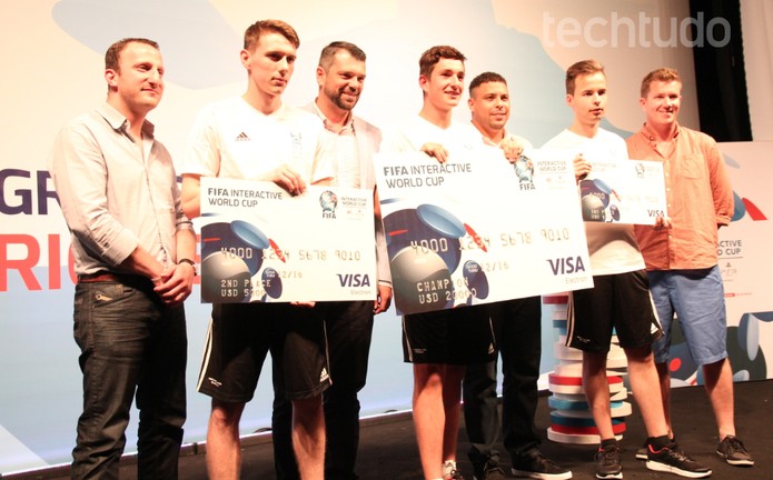 Finalistas da Copa do Mundo de Fifa 2014 eram de diferentes nacionalidades (Foto: Matheus Vasconcellos/ TechTudo) Finalistas da Copa do Mundo de Fifa 2014 eram de diferentes nacionalidades (Foto: Matheus Vasconcellos/ TechTudo)