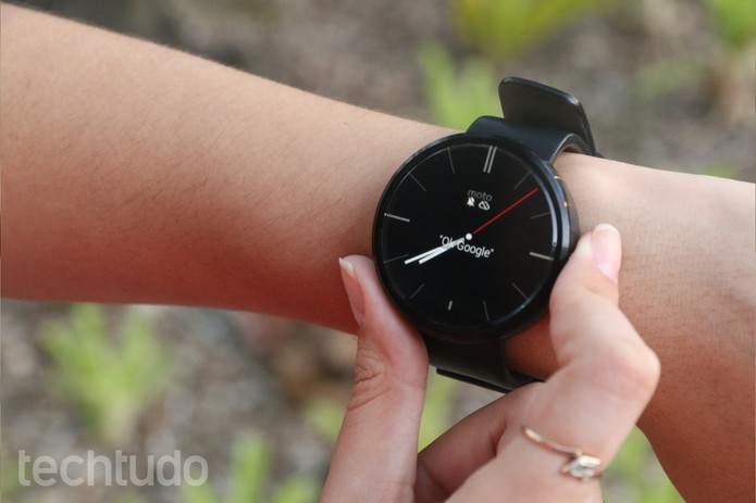 Smartwatches com Android Wear vão poder conectar-se a redes Wi-Fi em breve (Foto: Lucas Mendes/TechTudo)